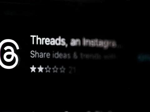 You can now use Meta AI in Threads DMs