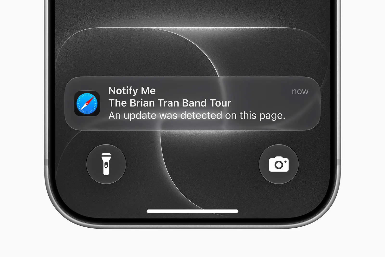 Safari in iOS 27 showing automatic tab organization and Notify Me for webpage changes.